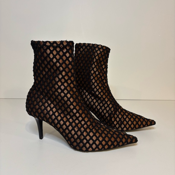 Elegant Black Mesh Ankle Boots - Picture 3 of 8